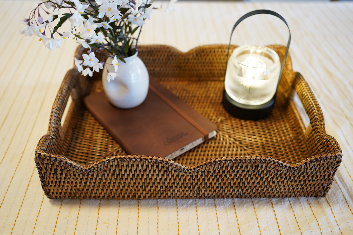 Lace edge Tray Large