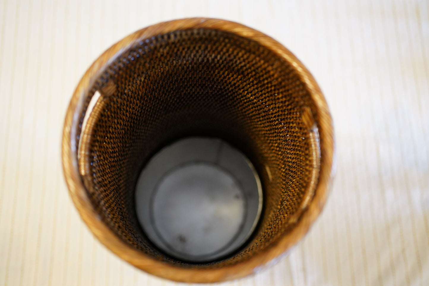 Round Umbrella Holder