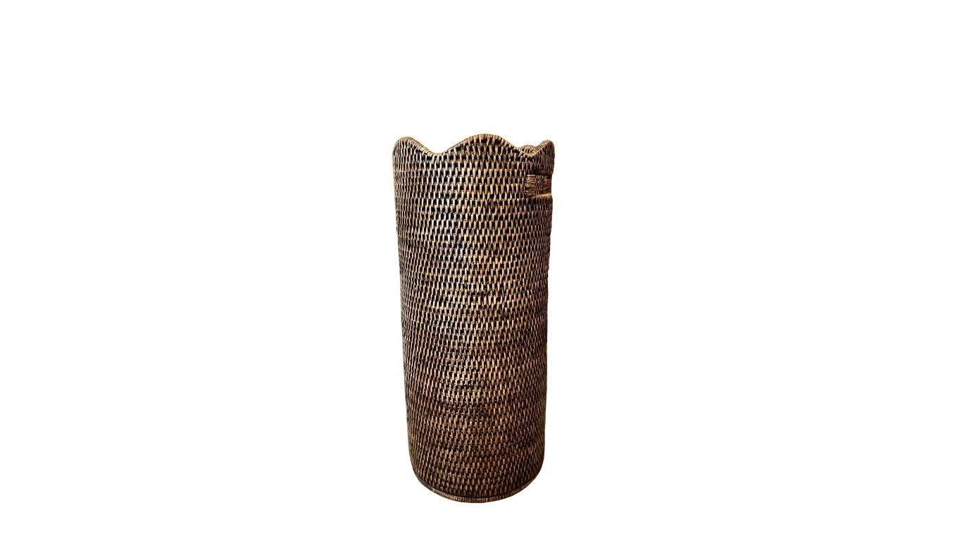 Lace Edge Umbrella Holder